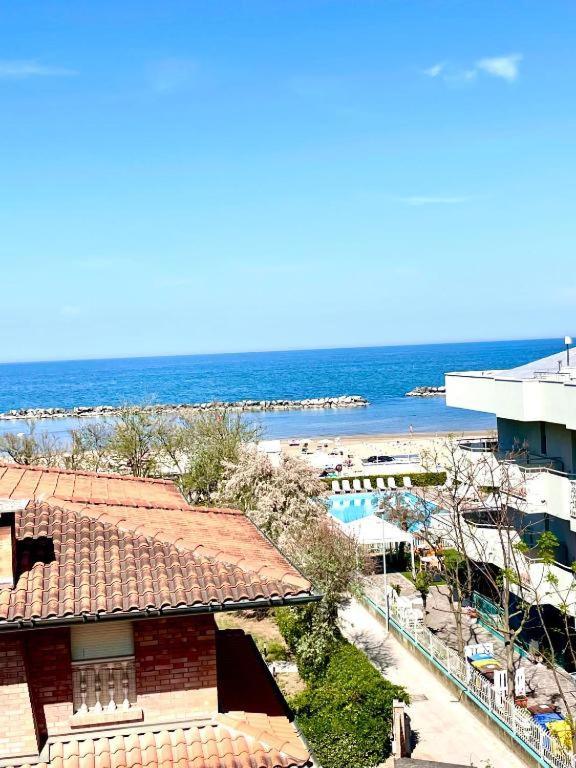 Hotel Villa Alexandra Bellaria-Igea Marina Exterior foto